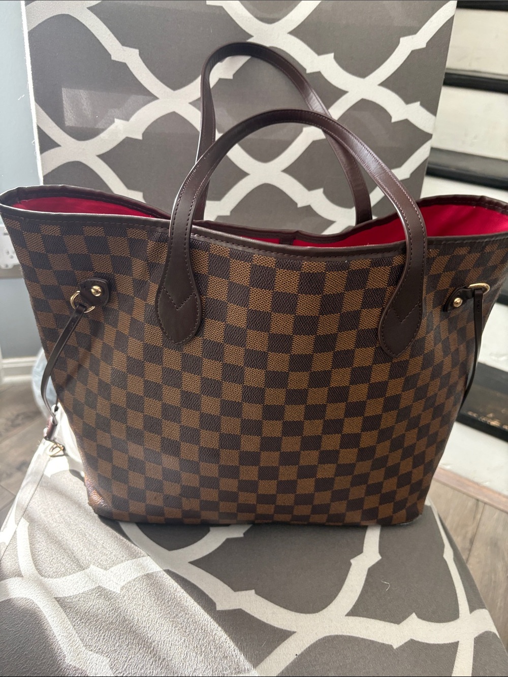 Daisy Rose Checkered tote